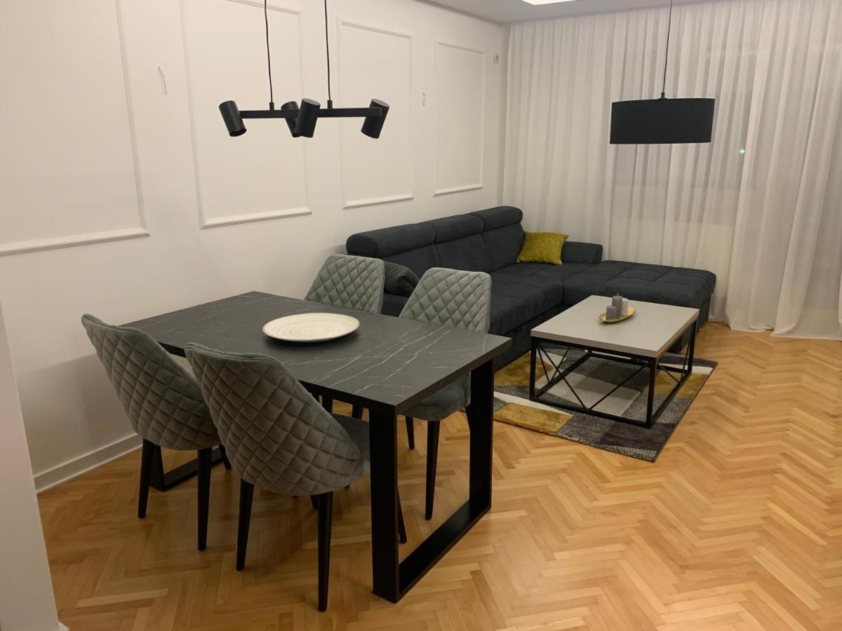בייאליינה Apartman Geneva מראה חיצוני תמונה