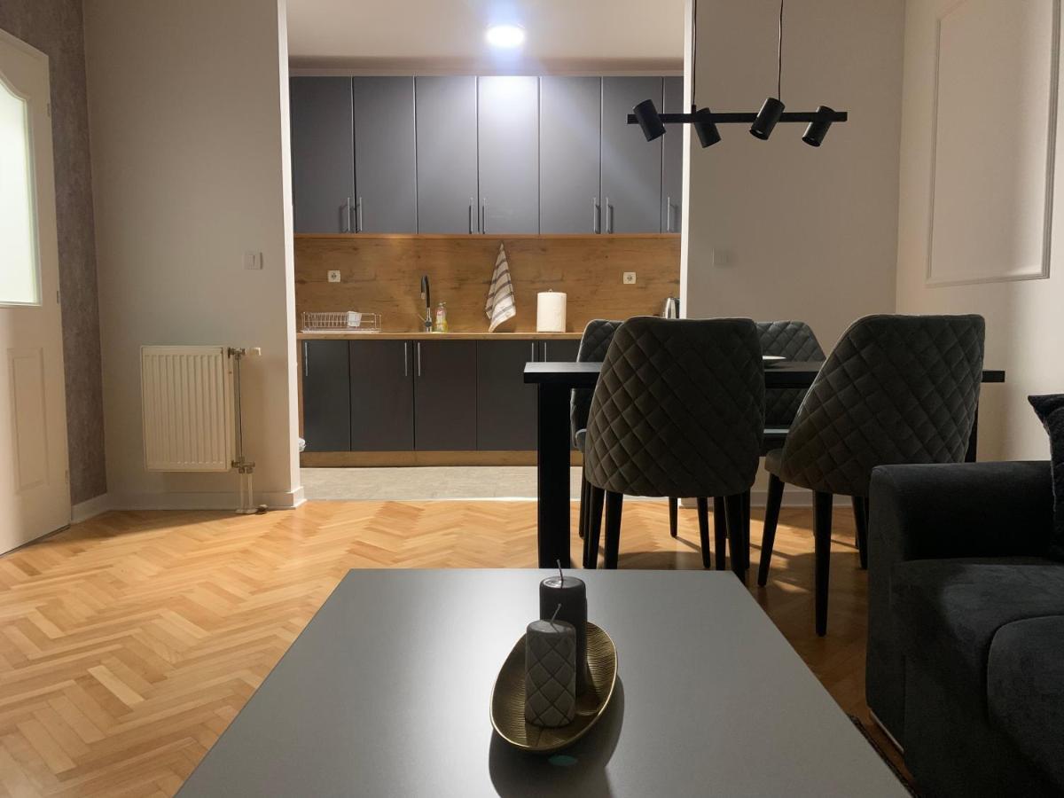 בייאליינה Apartman Geneva מראה חיצוני תמונה