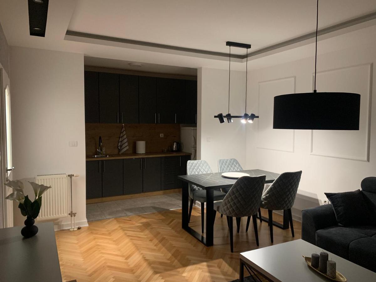 בייאליינה Apartman Geneva מראה חיצוני תמונה